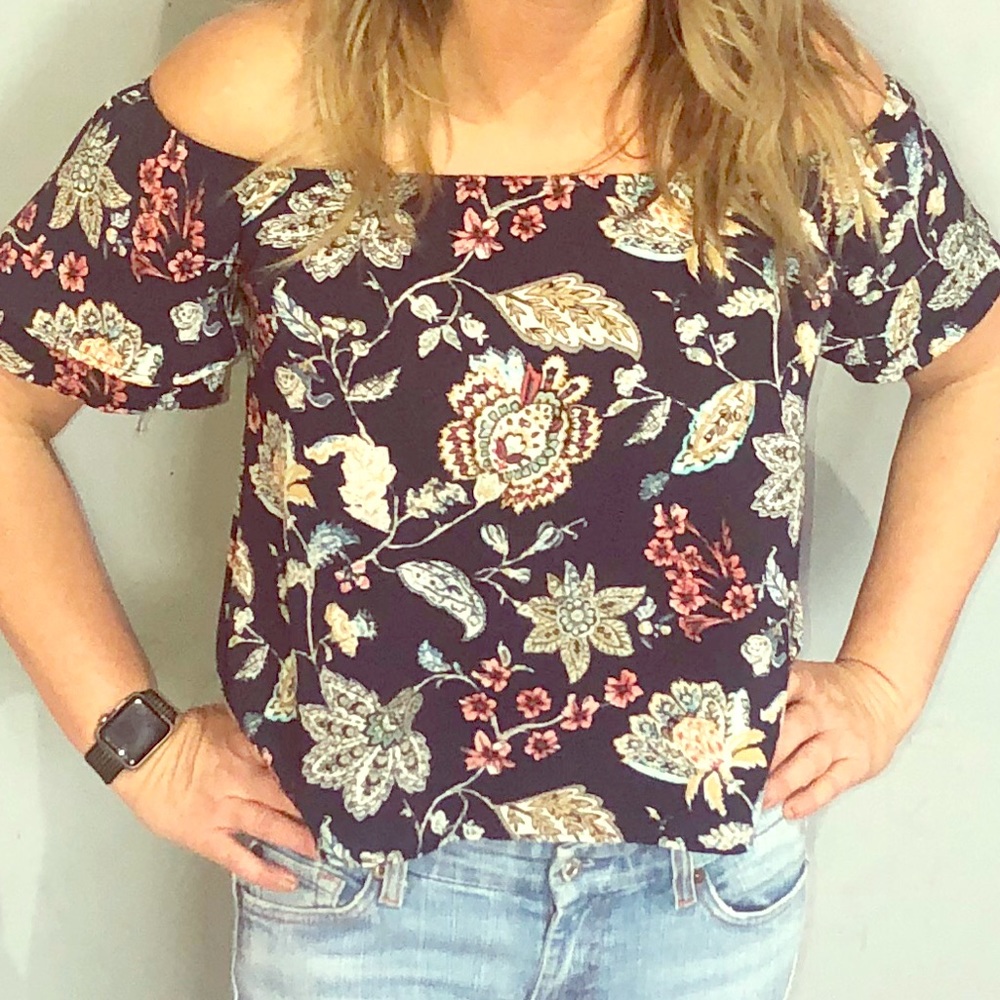 TeenBell off the shoulder floral shirt
